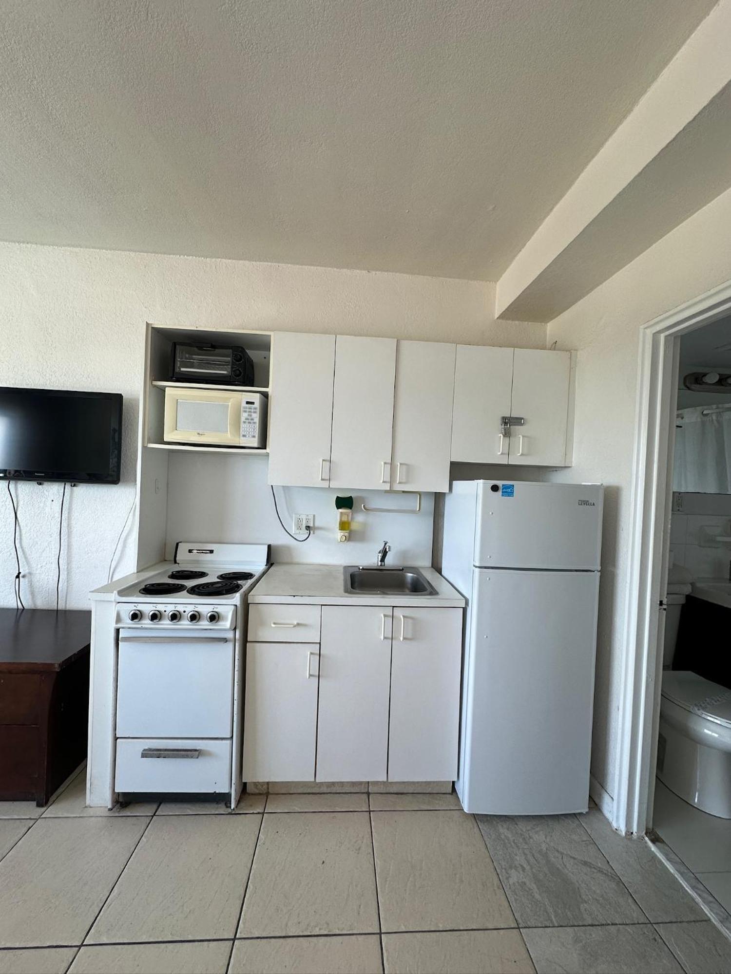 Casablanca On The Beach Miami Beach Room photo