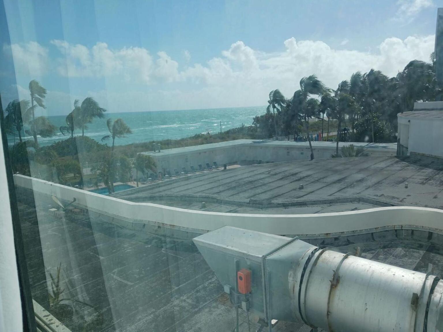 Casablanca On The Beach Miami Beach Exterior photo